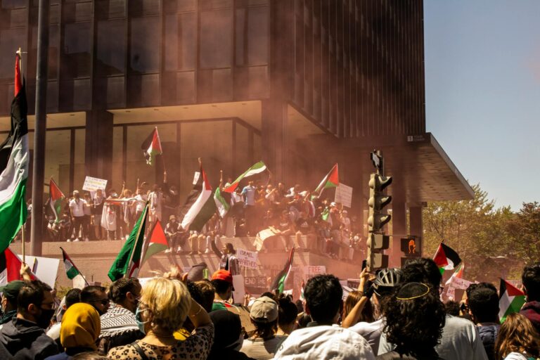 Tensions Escalate at Pro Palestinian Demonstration beyond Saint Louis University